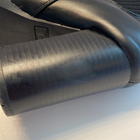 I.D. Required- Women’s Ankle Booties, in a size 6.5 B, Color: Black - Picture 16 of 16